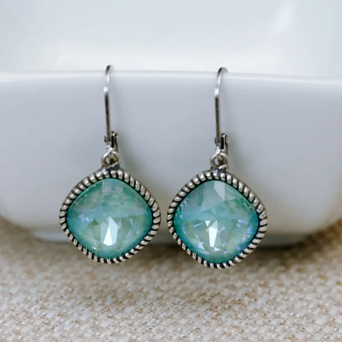 Raven Earrings Silky Sage