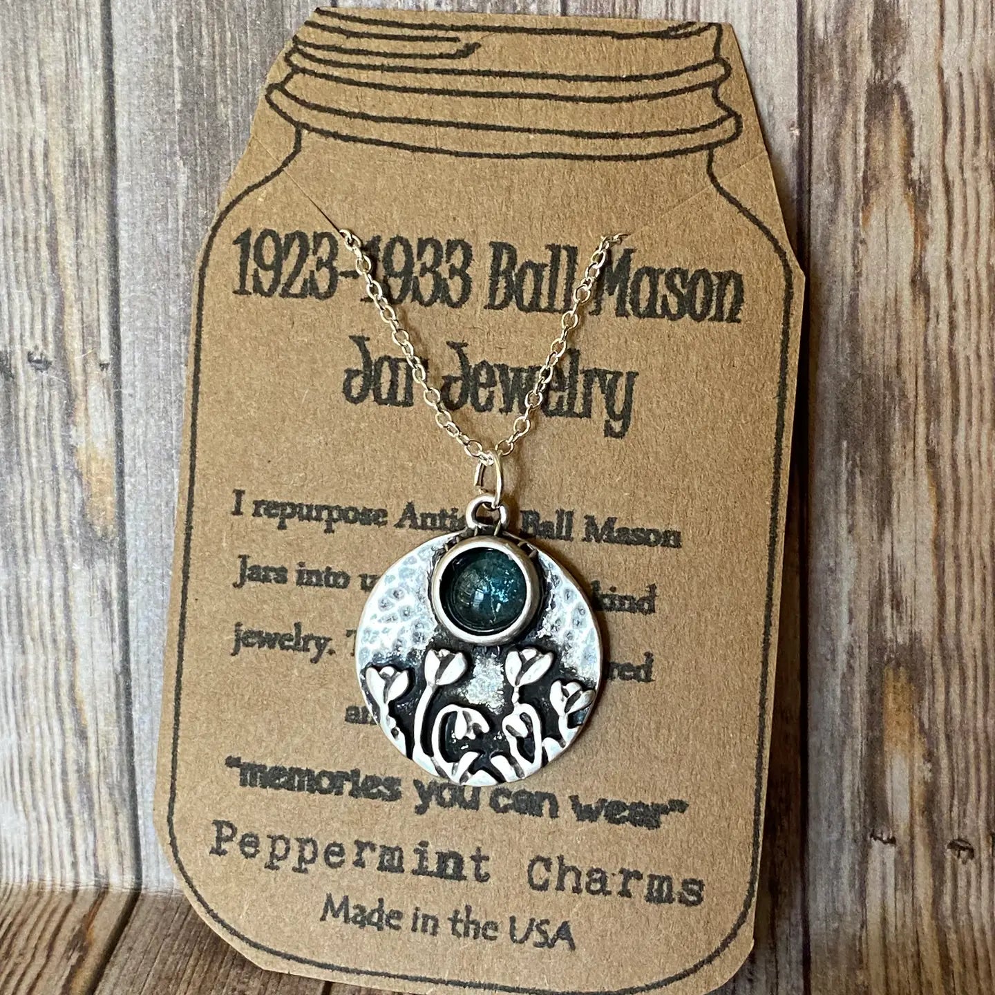 Round Floral Necklace