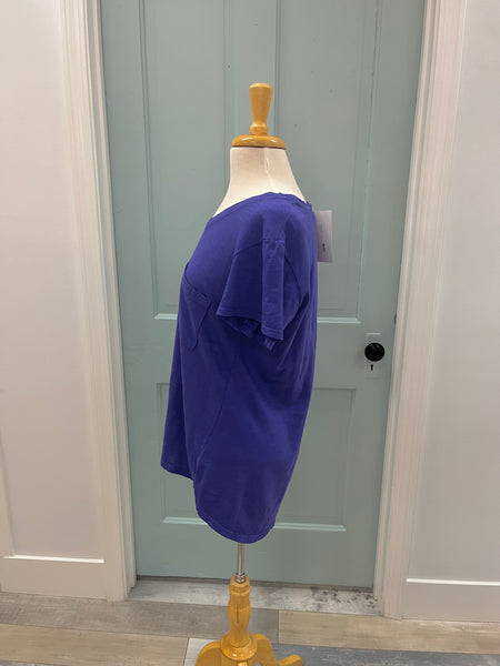 Iris Pocket HiLow Tee