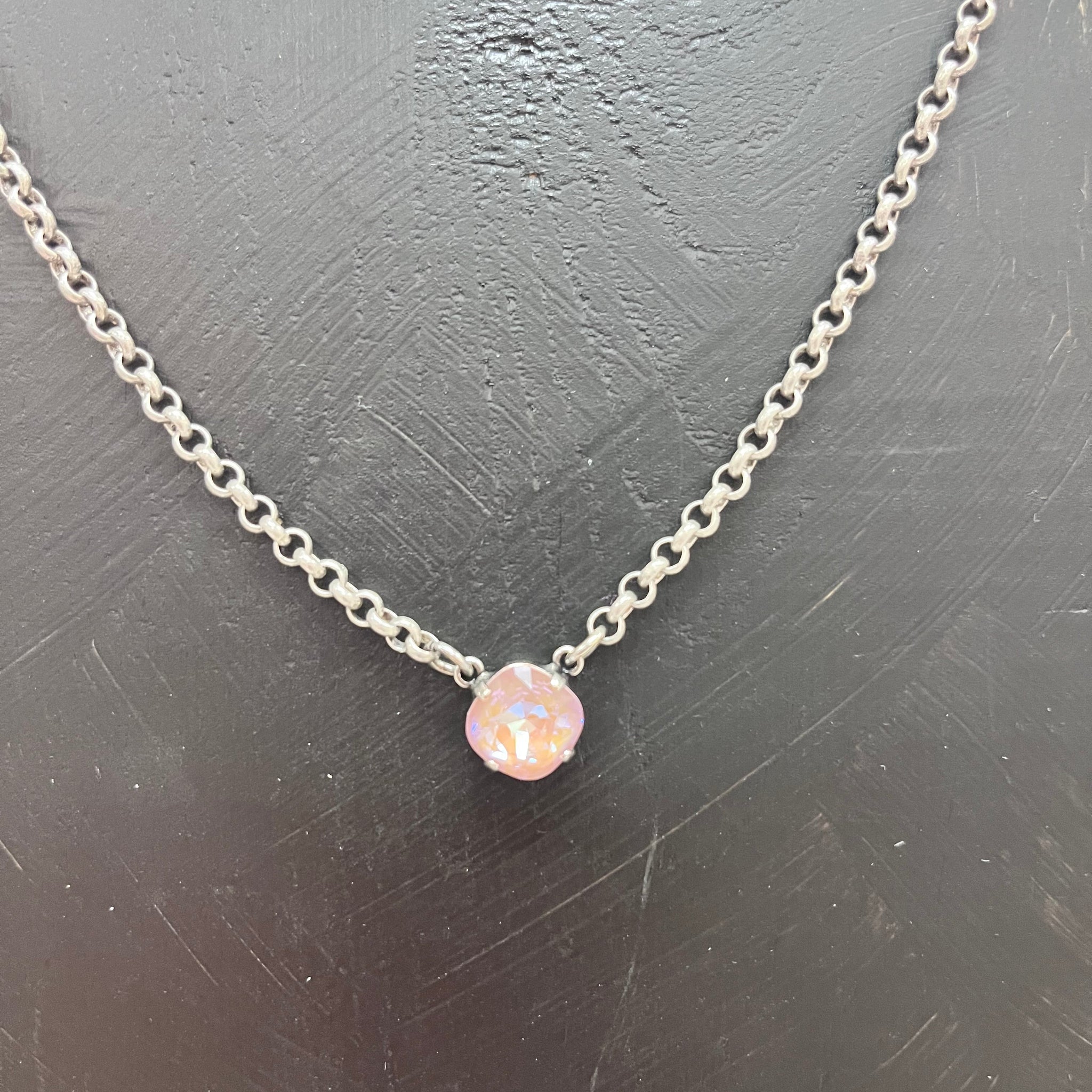 Sadie Necklace Dusty Pink