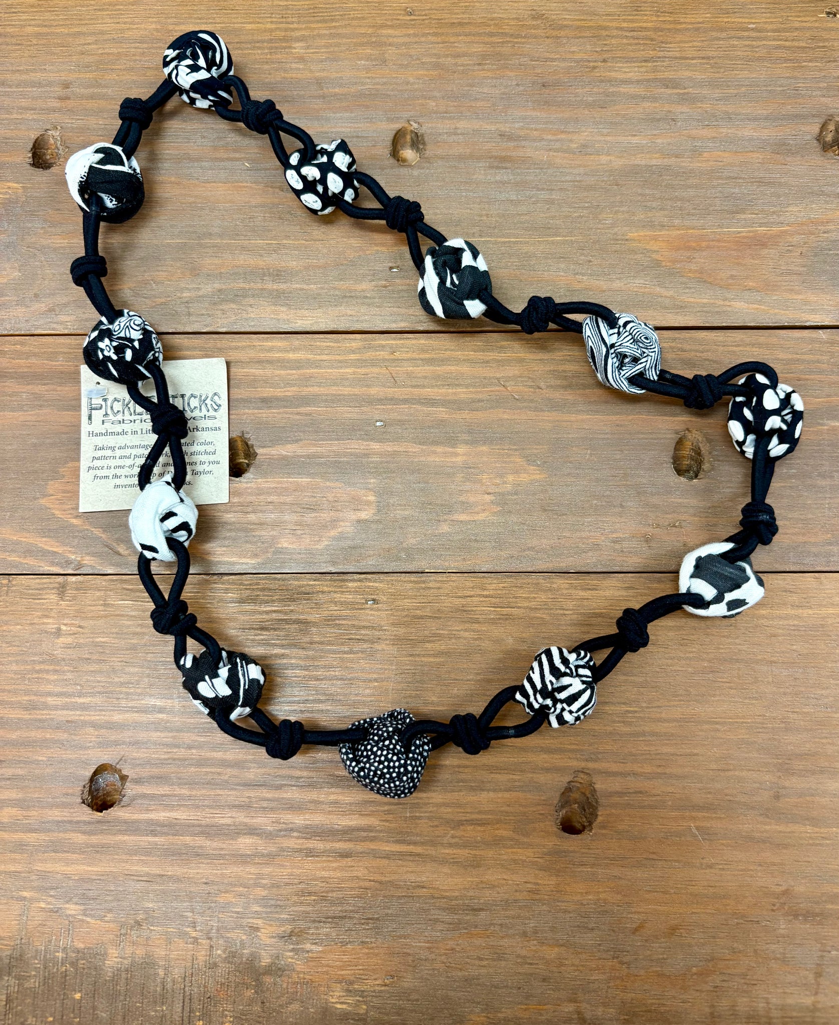 Black & White Rosebud Necklace