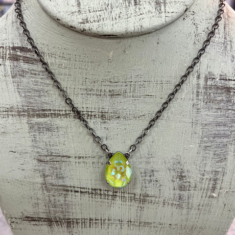Penelope Necklace Lime