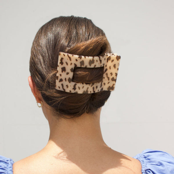 Blonde Tort Flat Rectangle Clip