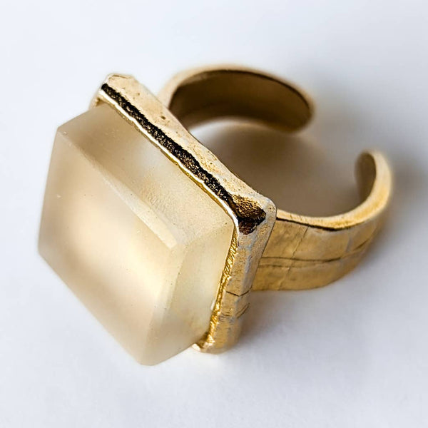 Cloud Dancer Ring