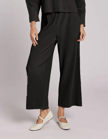 Vivian Plisse Pant