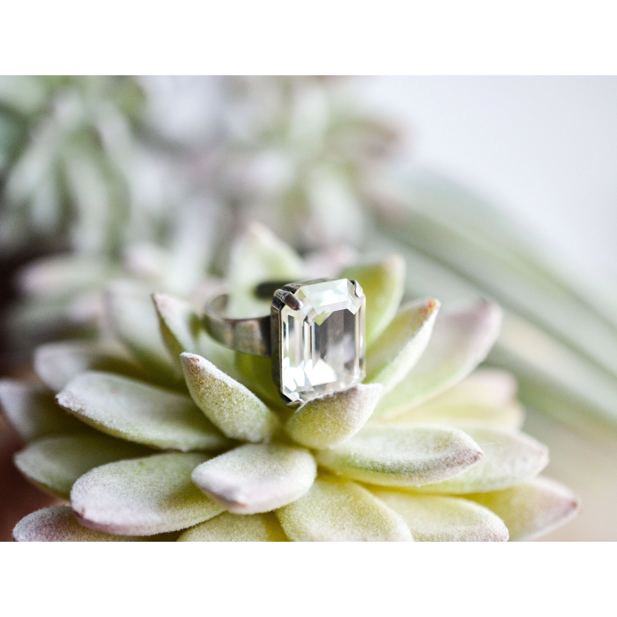 Roxy Ring Clear